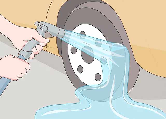 Как пользоваться автомойкой самообслуживания - Ополосните свою машину используя распылитель.
