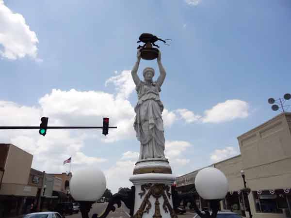 Памятник Долгоносику / / Энтерпрайз, Алабама