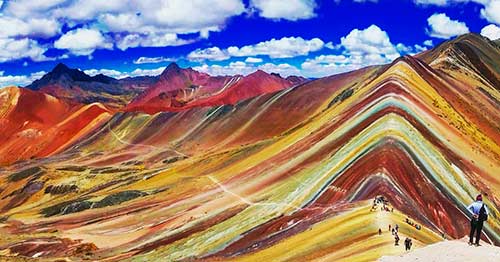 Виникунку - цветные радужные горы в Перу